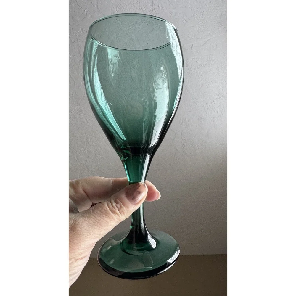 Set of 4 Libbey Emerald‎ Green Glass Water Wine Glasses Goblets 7.5